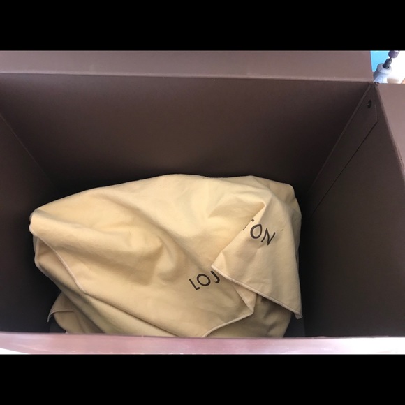 Louis Vuitton Piano Totw - Picture 3 of 7